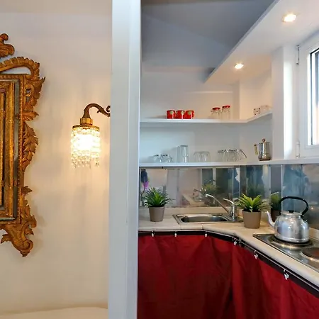 Apartment Borghese Penthouse - My Extra Home Rome